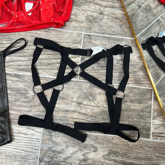 Sexy 3 pc Blazing Hot Vinyl Cutout Bralette set NWOT - Picture 9 of 10